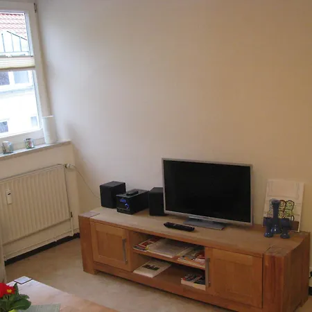 Moderne Mitten In Apartment